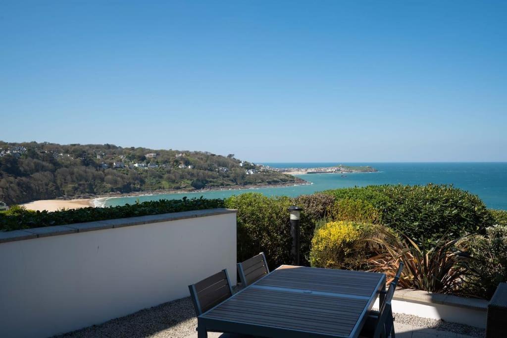 Barepta Cove, Stunning Apartment Carbis Bay